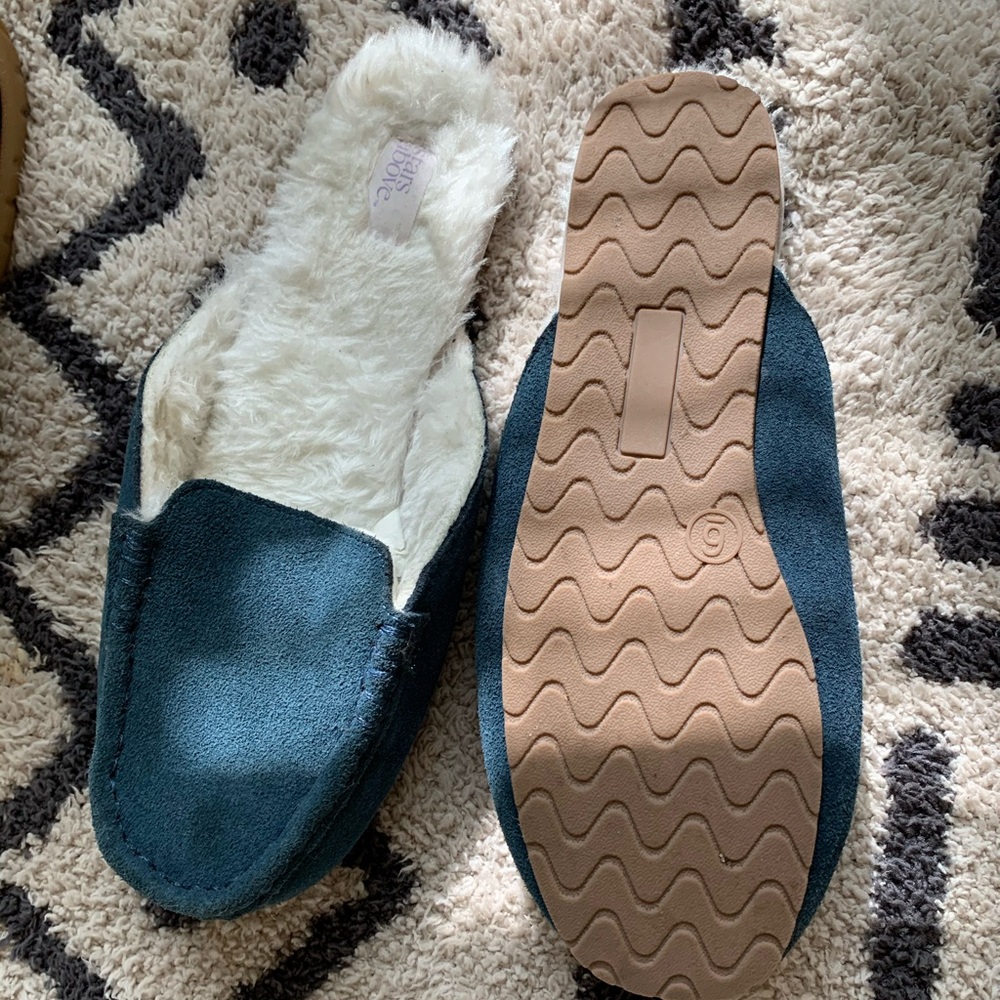 TARGET SLIPPERS
